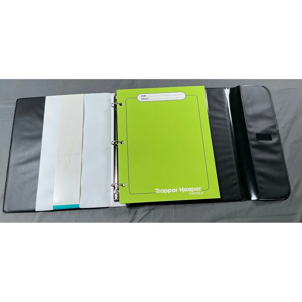 Mead Trapper Keeper Space Earth Galaxy 1 Inch 3 Ring Binder 260038R New